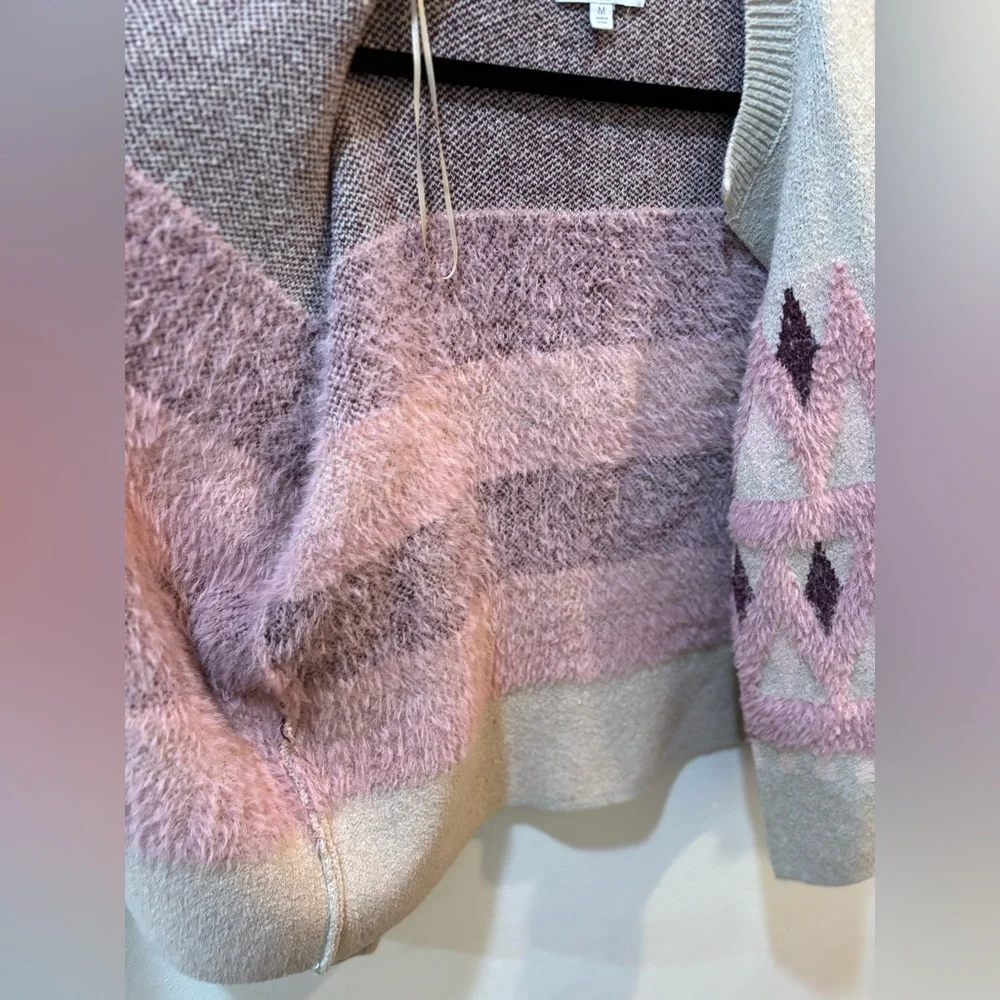 New Directions Fuzzy Soft Geometric Cardigan – Women’s Medium balloon sleeves